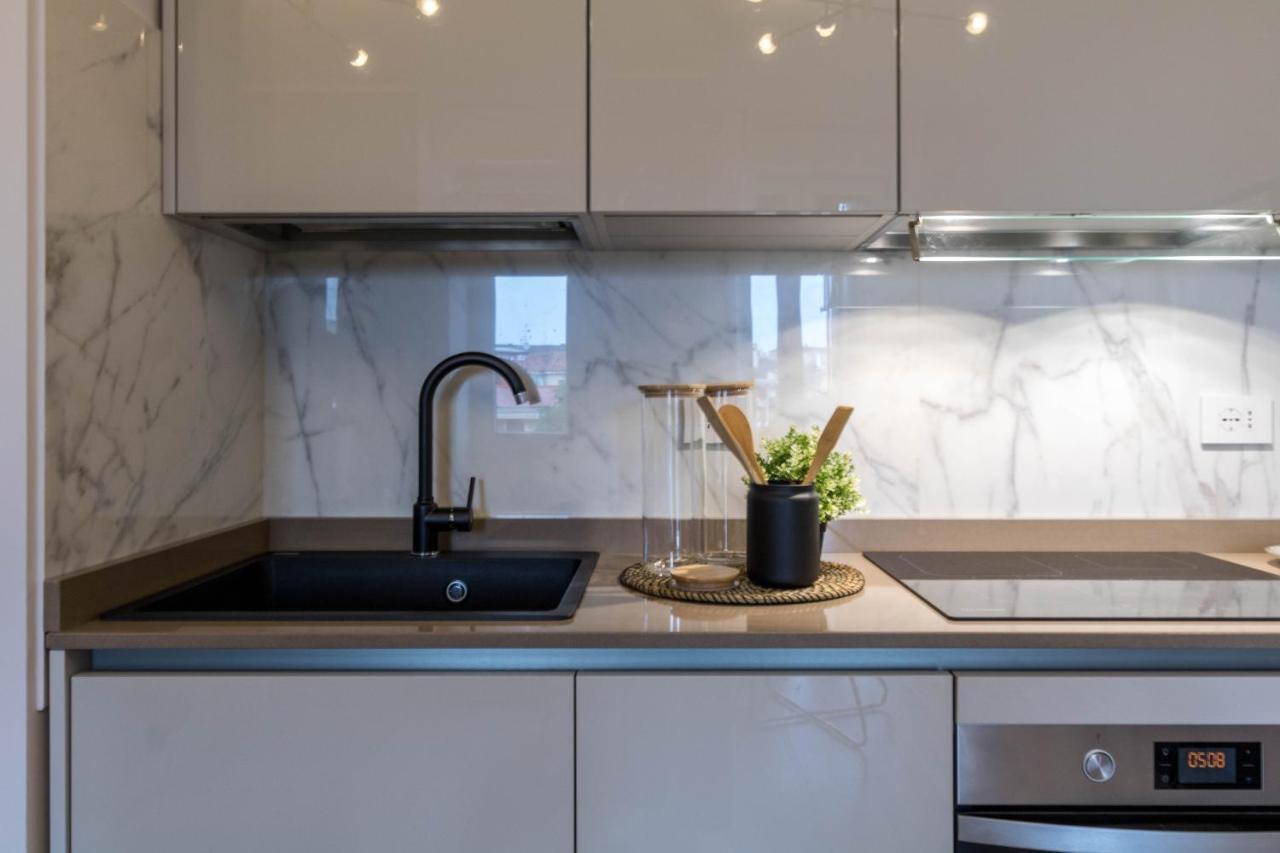 Corso Buenos Aires Elegant 5 Stars